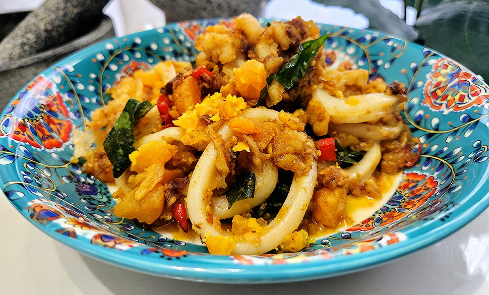 Salted Egg Squid Ring Recipe by Chef Mel Dean on the FairPrice Group app